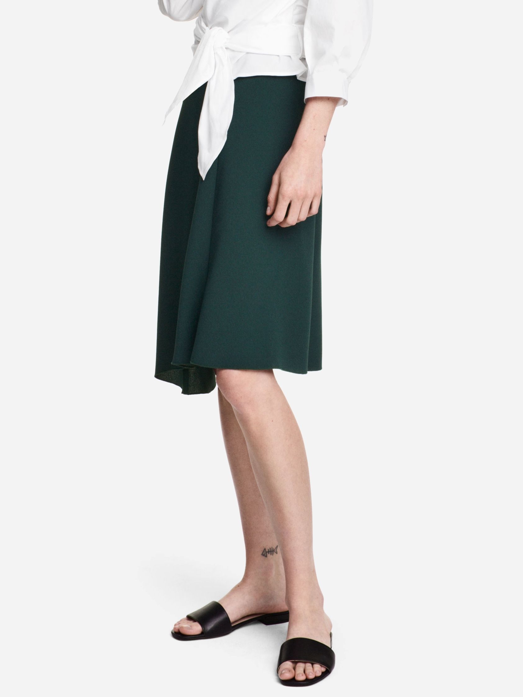 

Юбка H&M 5096426-ACUW 40 Зеленая