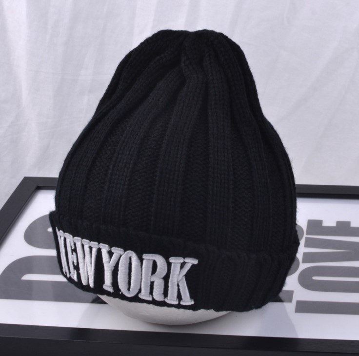 

Шапка Jsstore Нью Йорк New York с крупной вязкой Черная
