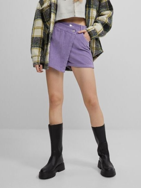 

Юбка-шорты вельветовая Bershka 8095/168/629 М Фиолетовые