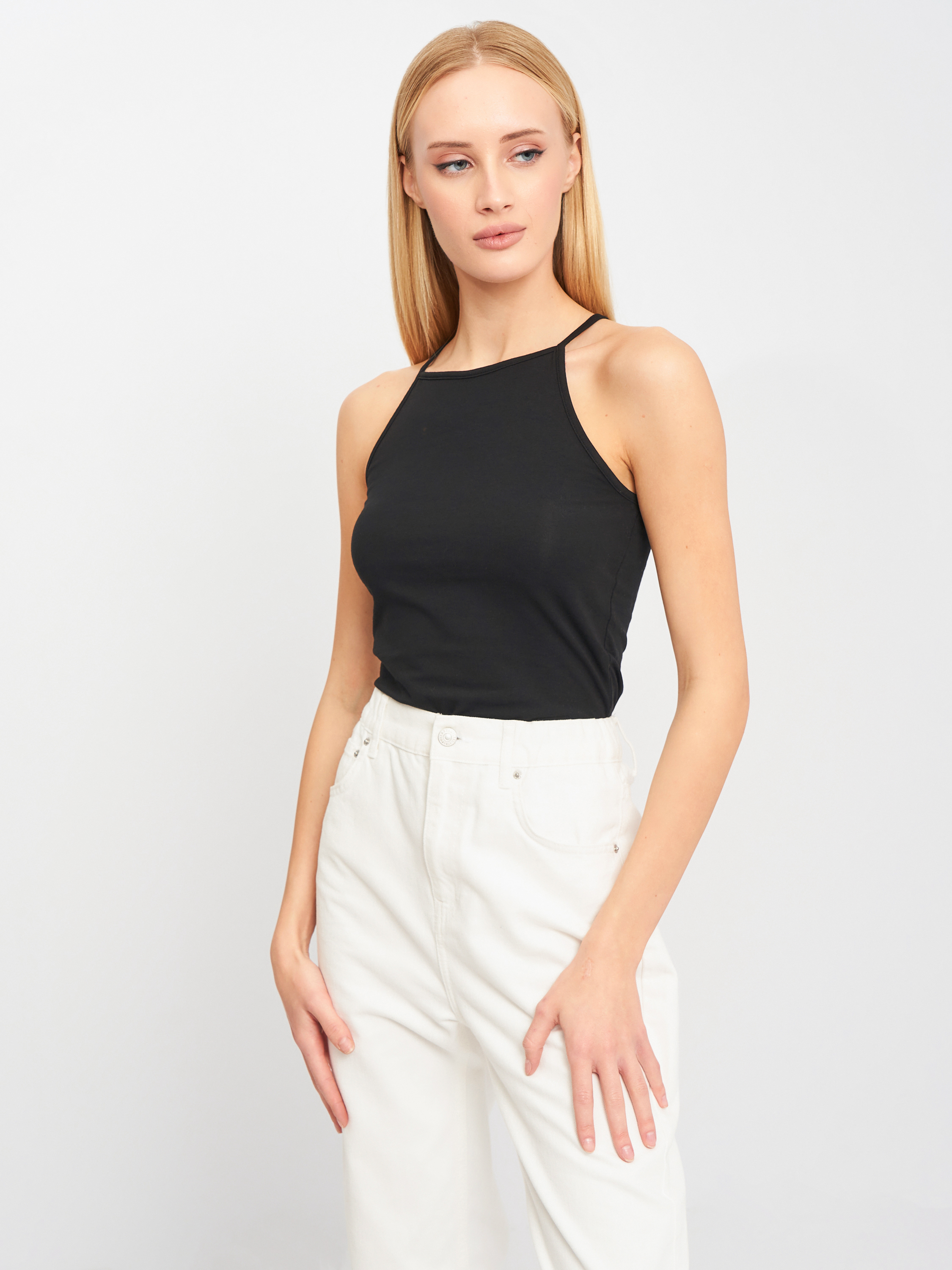 

Топ Monki 5724419bar S Черный