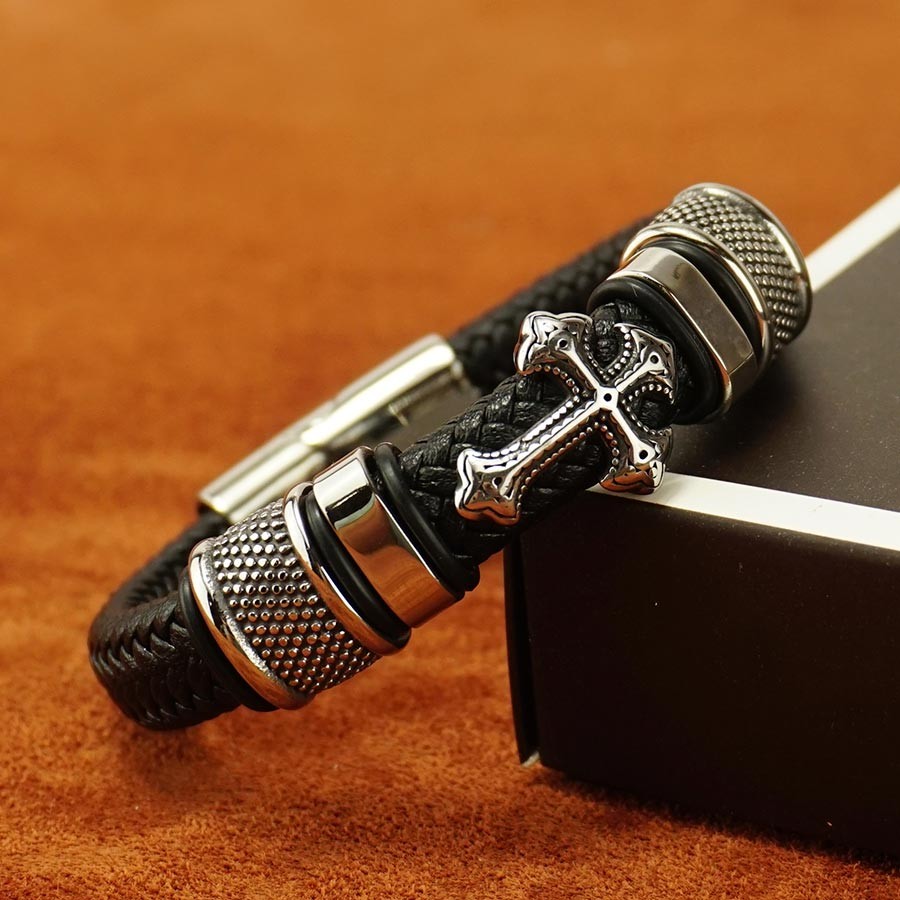 

Мужской кожаный браслет с крестом Baellerry Чёрный 20.5 см