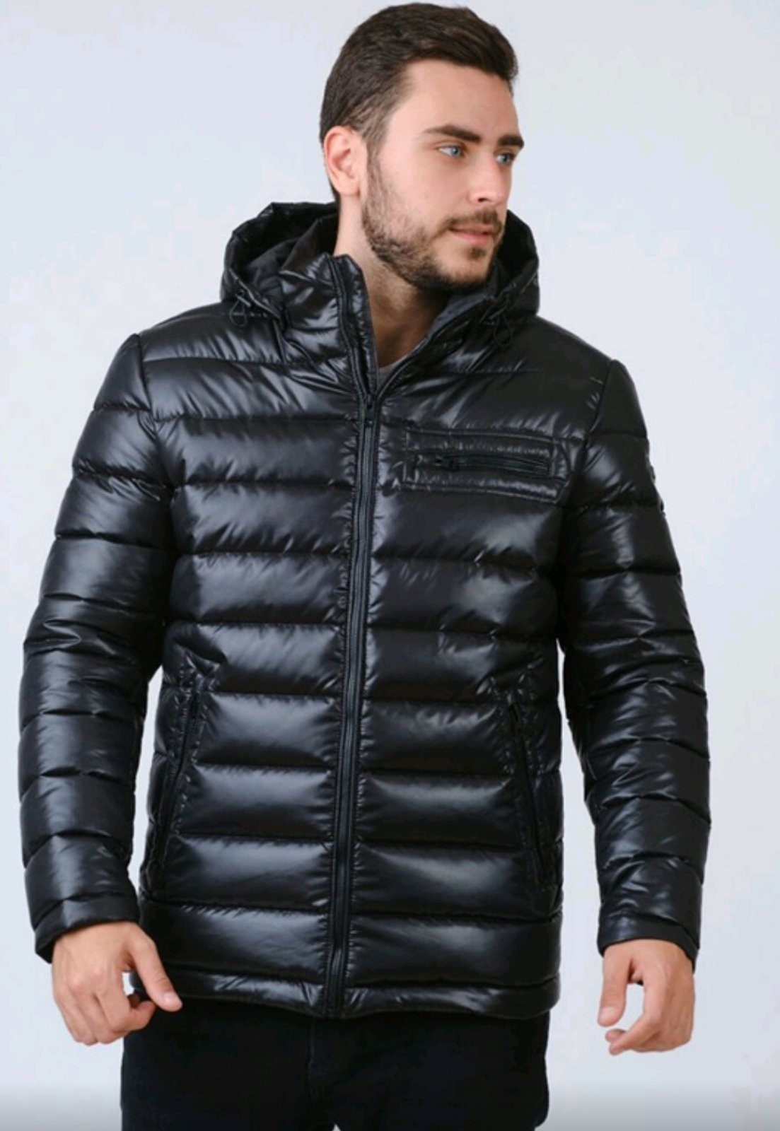 

Куртка мужская зимняя с капюшоном MENS 50 черный 248