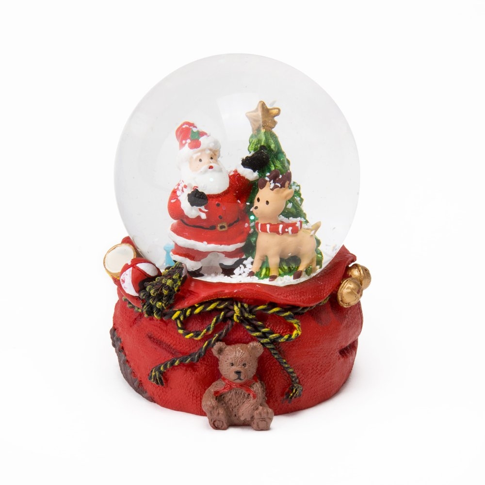 

Музыкальный снежный шар "Санта и олень", 9 см. (6016-011)