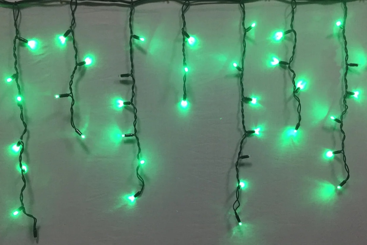 

Гирлянда бахрома уличная светодиодная 3x0.7м 100LED с переходником черный провод от сети Зеленая