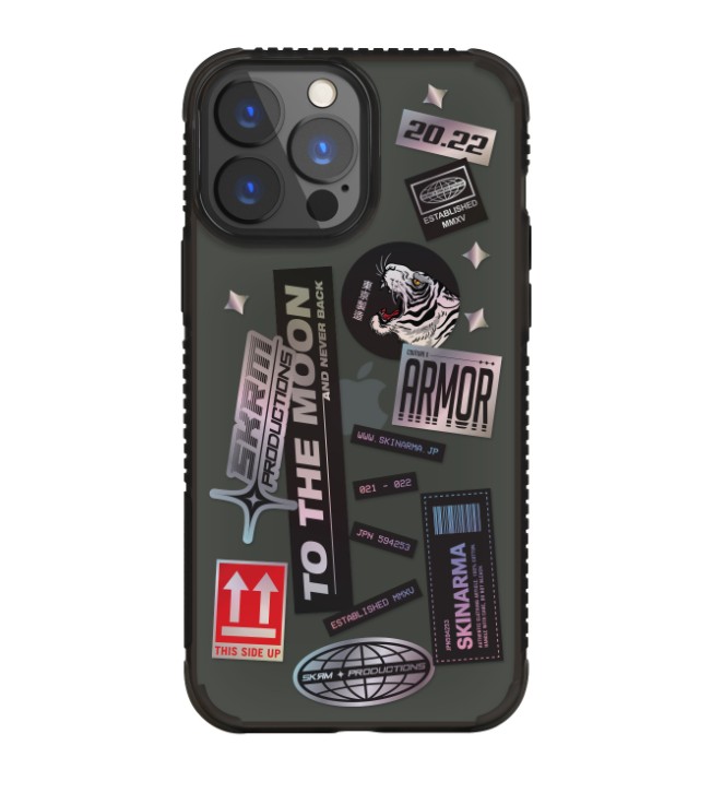

Прозрачно-черный чехол Skinarma Takusan для iPhone 13 (6.1) Smoke