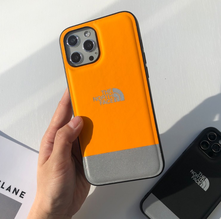 

Светоотражающий чехол The North Face для iPhone 12 Pro Max Оранжевый