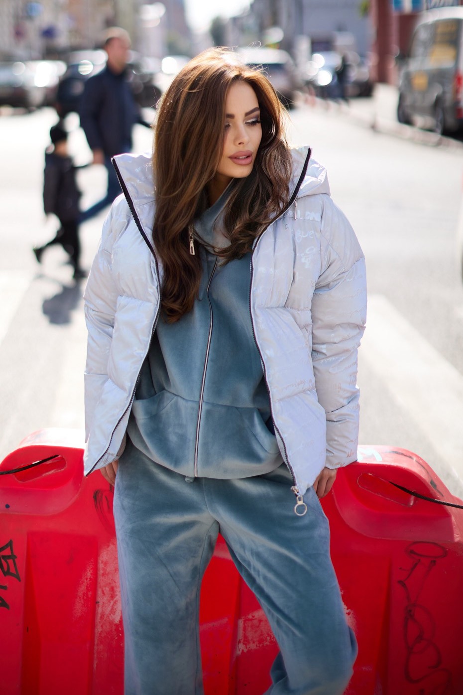 

Женская Seventeen зимняя куртка пуховик с необычным принтом оливкового цвета L-XL (1905.4943)