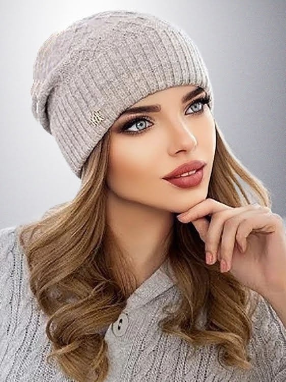 

Шапка женская тонкая Braxton Ирис 4314-1 бежевая 54-56 см