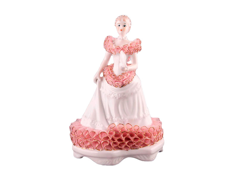 

Фигурка декоративная Elen Маркиза 98-1227, 28см, розовая
