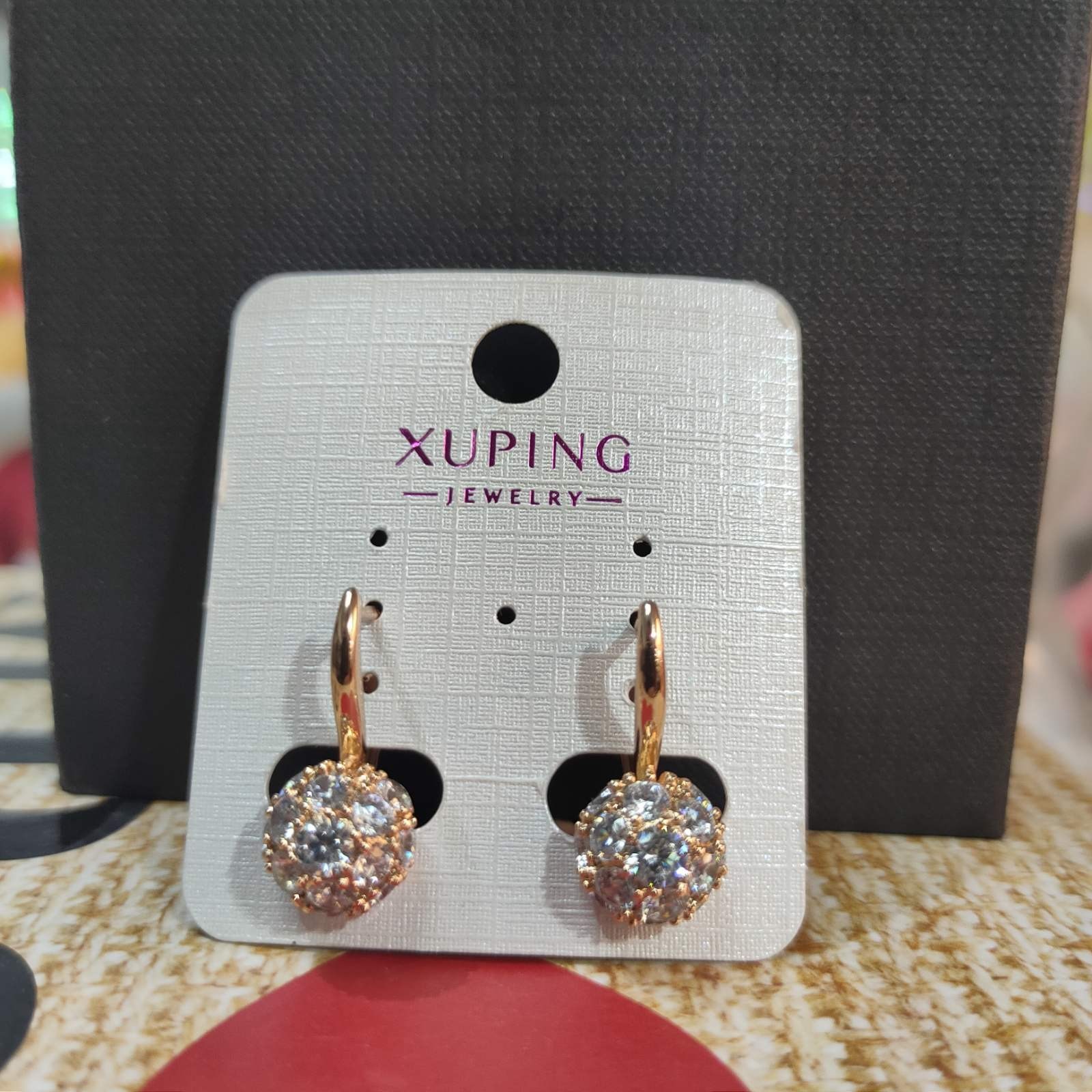 

Серьги Xuping c белым цирконием позолота 99893