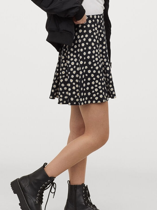 

Юбка H&M 09-0729928-013 M Черная (СА2000001869420)