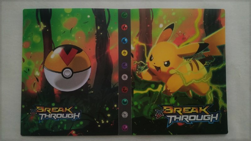 

Альбом для 240 карток POKEMON Pikachu