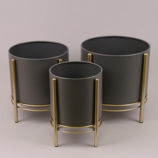 

Комплект металлических подставок для цветов 3 шт. Flora 30013