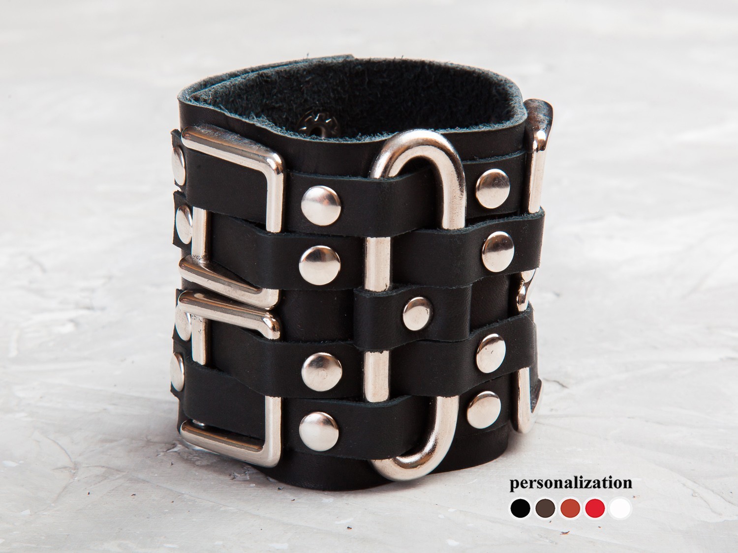 

Широкий крупный металлический кожаный браслет 3418 (Ручная работа)