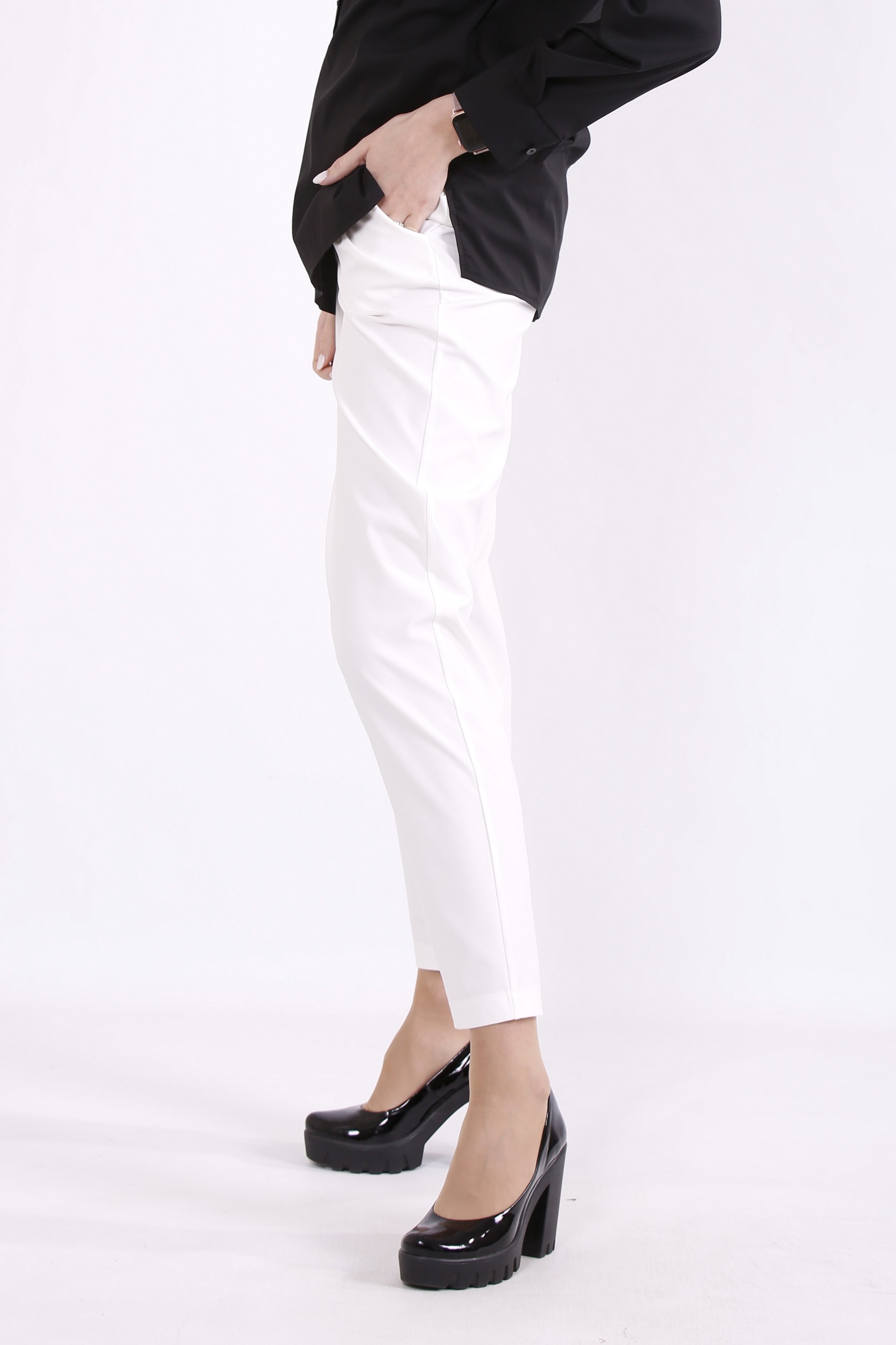 

Прямые брюки Maximoda ЕGSb070-1  белый, Прямые брюки Maximoda ЕGSb070-1 48 белый