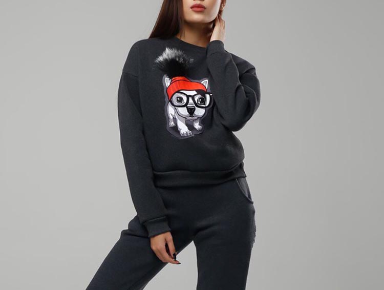 

Fashions • Женский свитшот Doggie with glasses Fashions 42-44 черный (8837тк)
