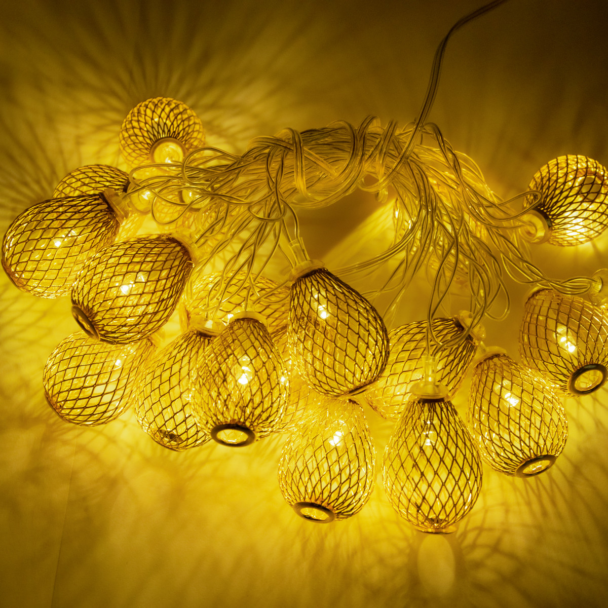 

Светодиодная гирлянда шарики золотые 20 LED Xmas 4 м Теплый желтый