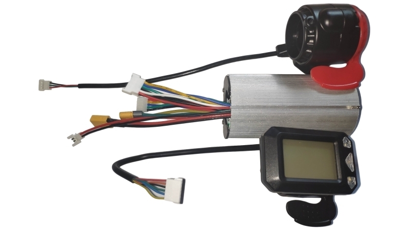 

Универсальный контроллер электросамоката 250W 36V 350W (17343)
