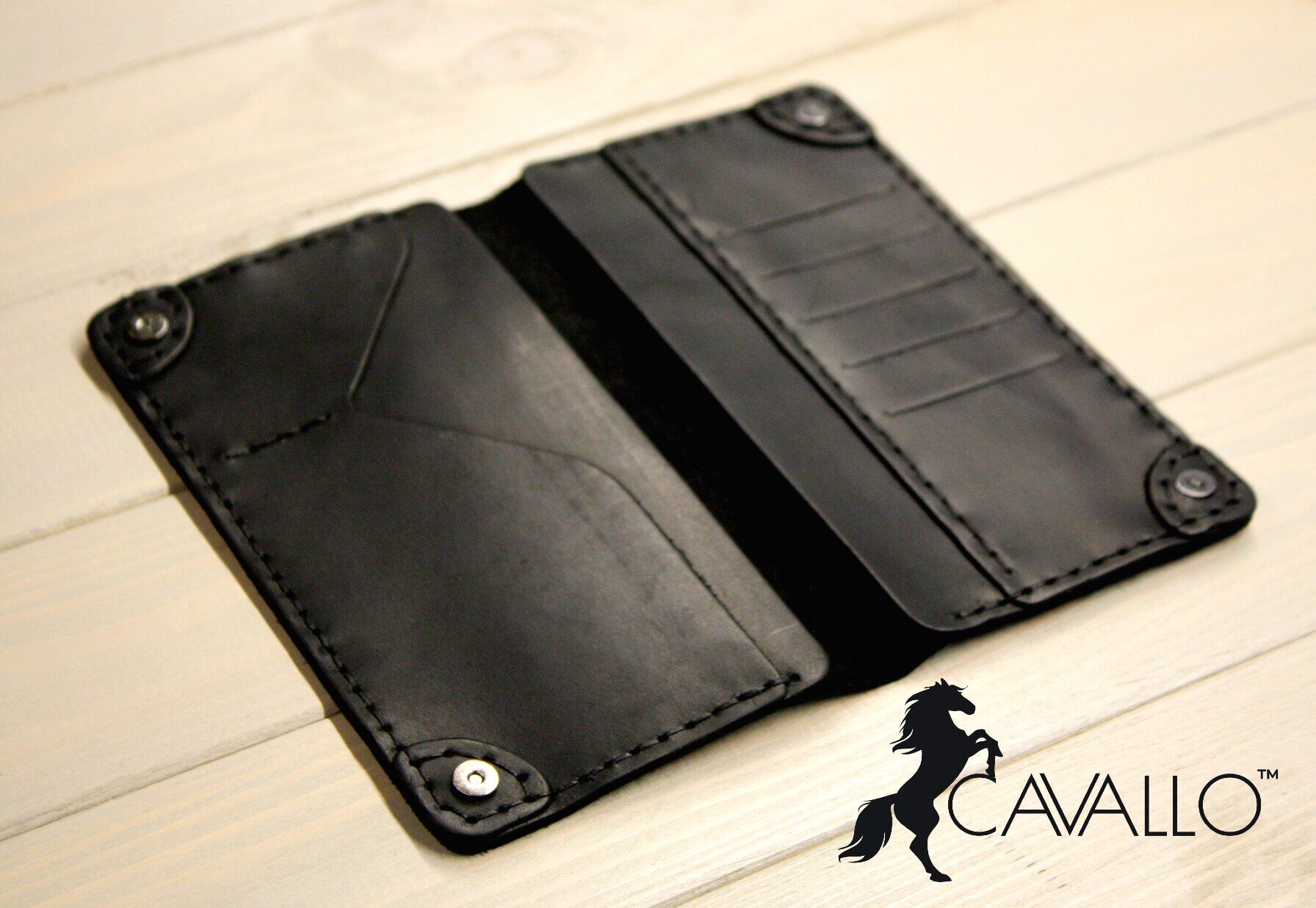 

Мужской портмоне из натуральной кожи Cavallo™ Crazy Horse Classic, черный