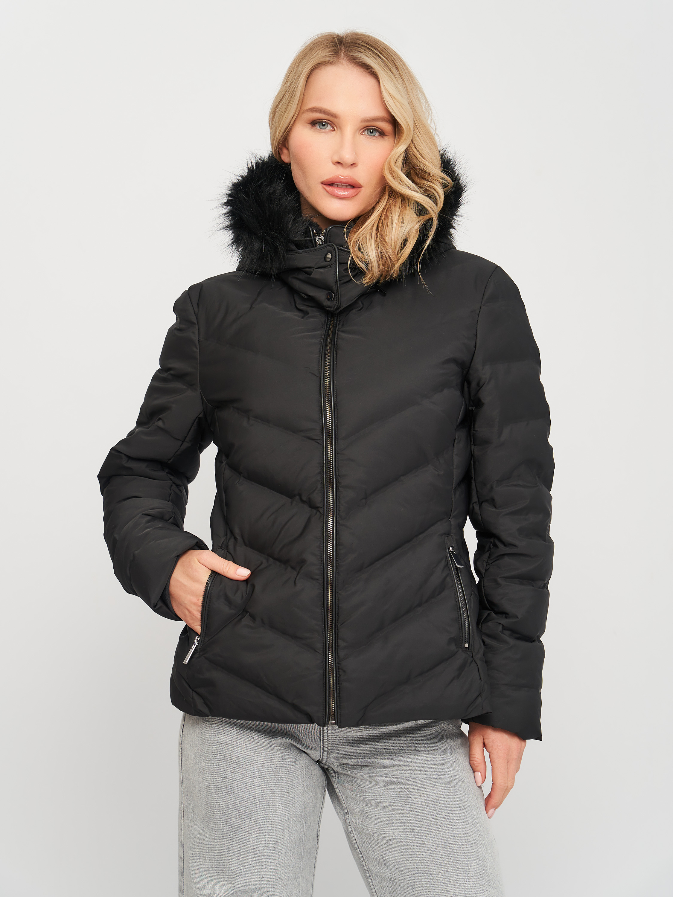 

Пуховик Zara 8073/733/800 XL Черный