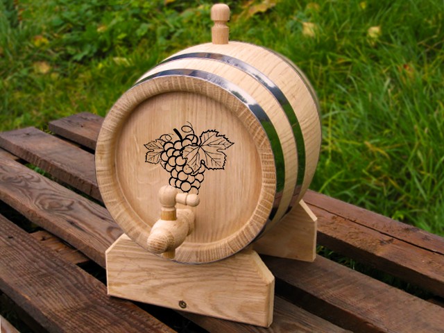 

Бочка дубовая для вина коньяка 10 л BarrelMaster с гравировкой