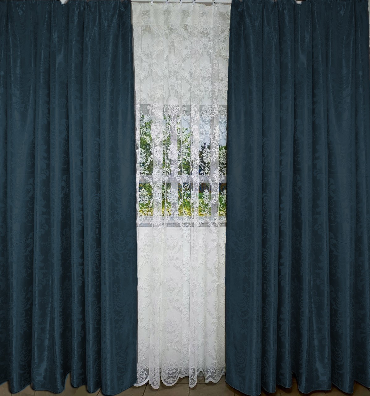 

Комплект Штор Блэкаут двусторонняя цветы ультрамарин 300х240