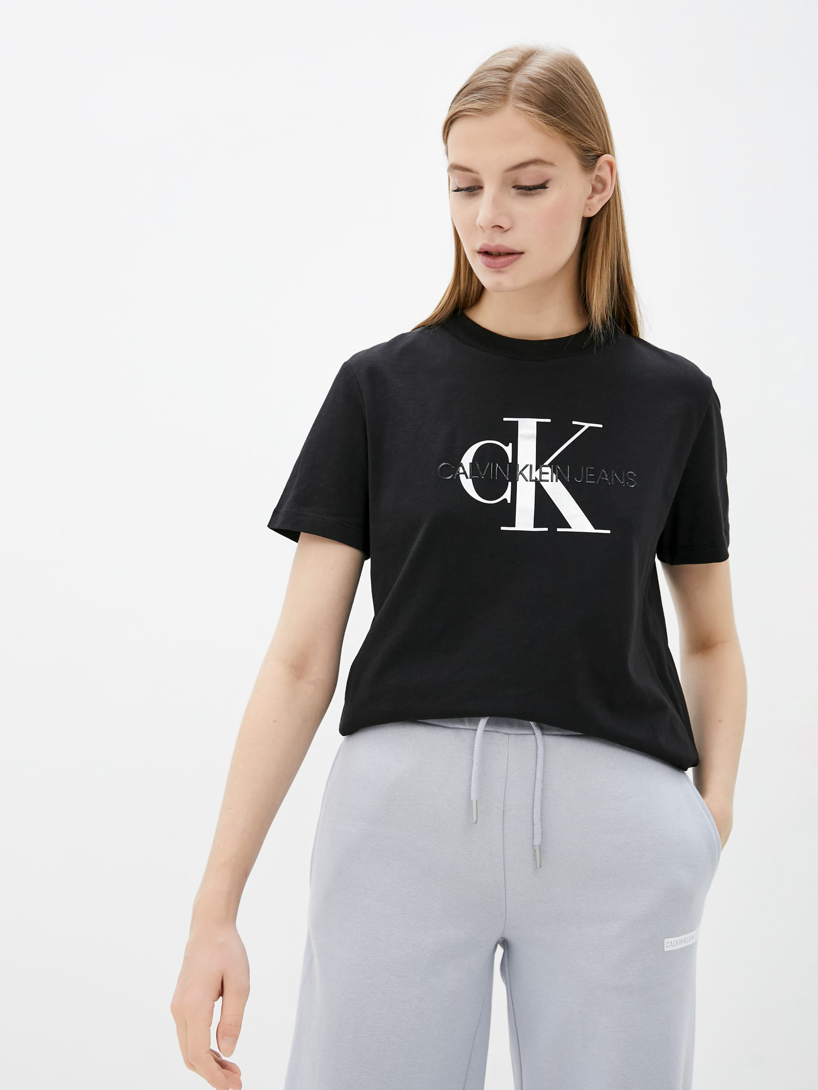 

Футболка Calvin Klein Jeans Glossy Monogram Tee J20J216808-BEH  Pvh Black, Футболка Calvin Klein Jeans Glossy Monogram Tee J20J216808-BEH M Pvh Black