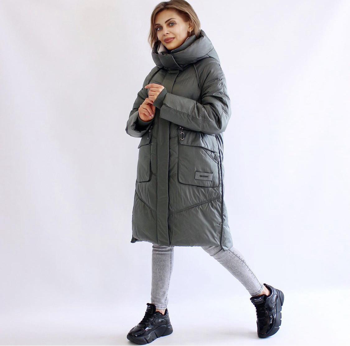 

Пуховик реглан Lora Duvetti Vogue 50 Оливковый