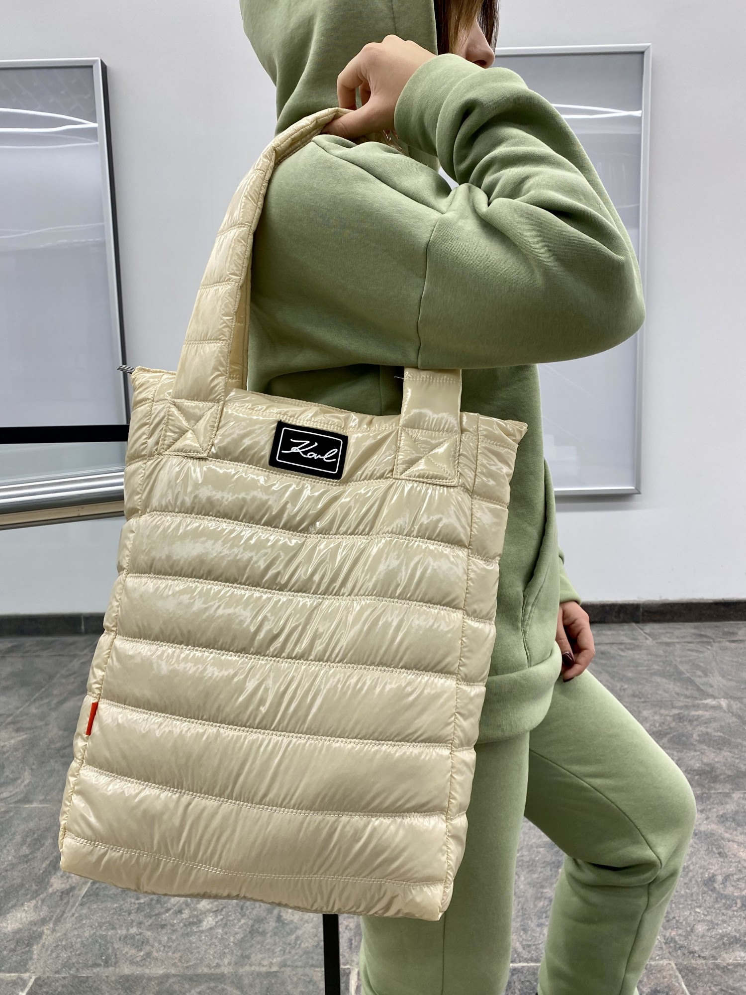 

Сумка женская Couture беж