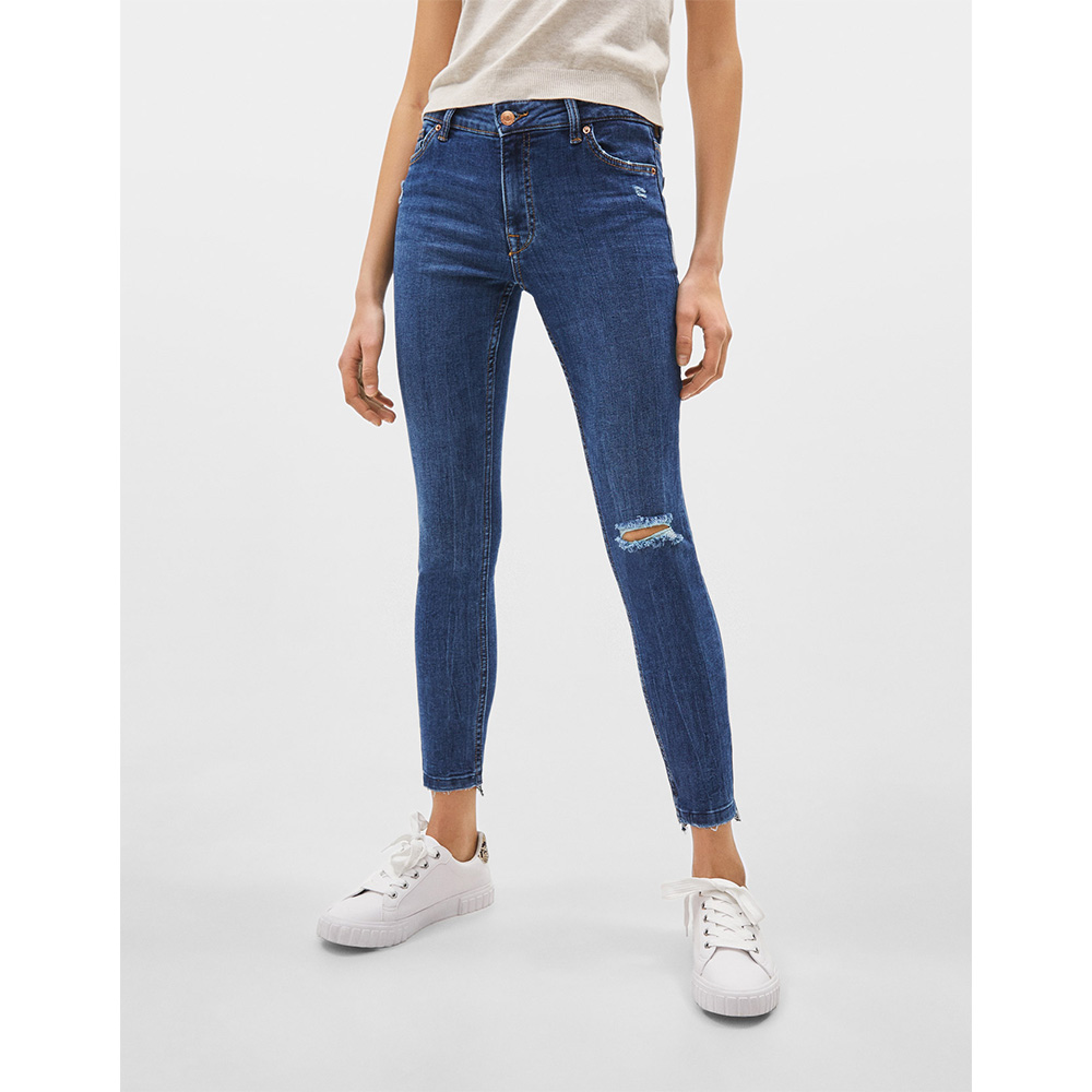 

Джинсы Bershka 38