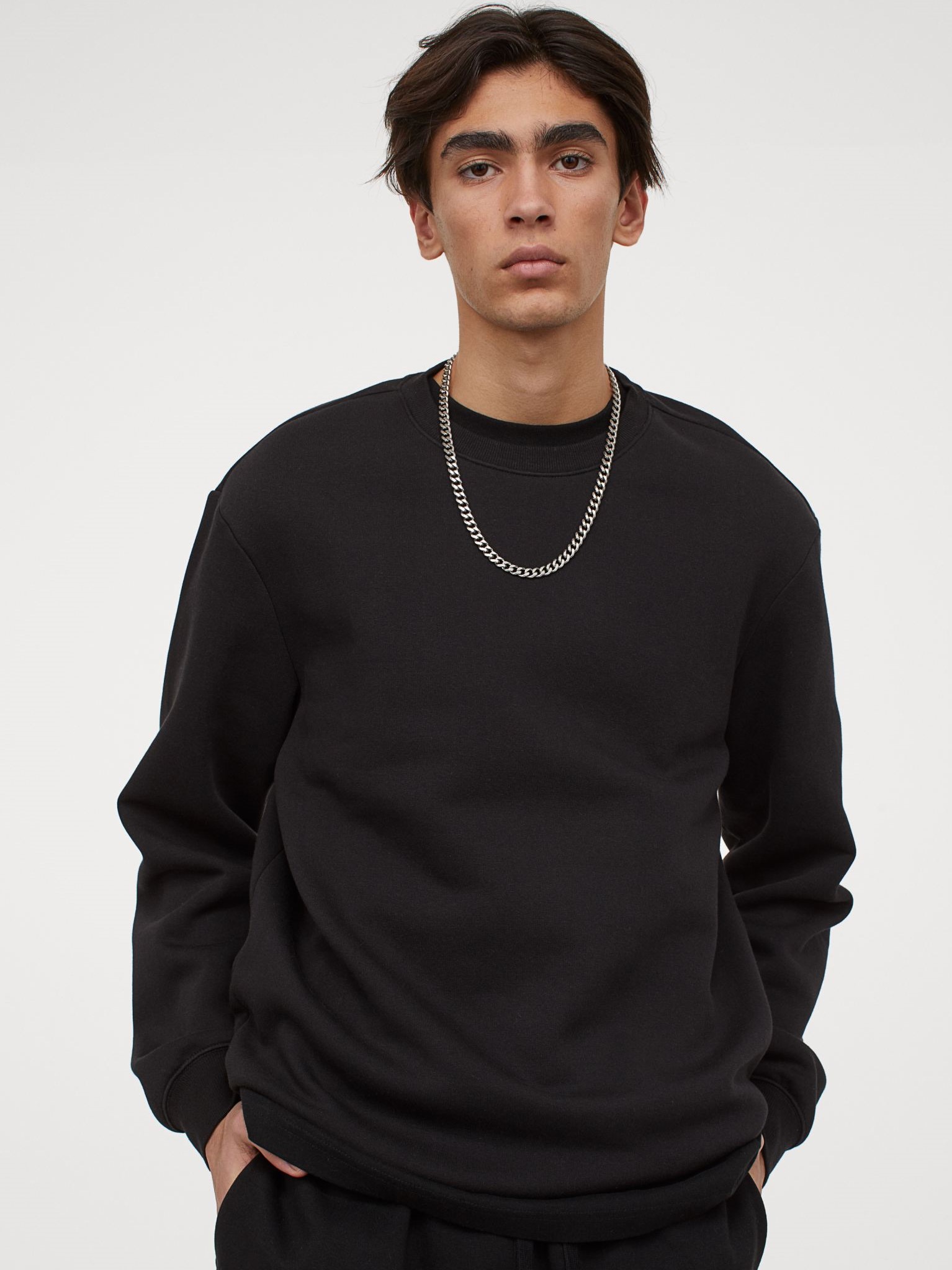 

Свитшот H&M 6858132 S Черный