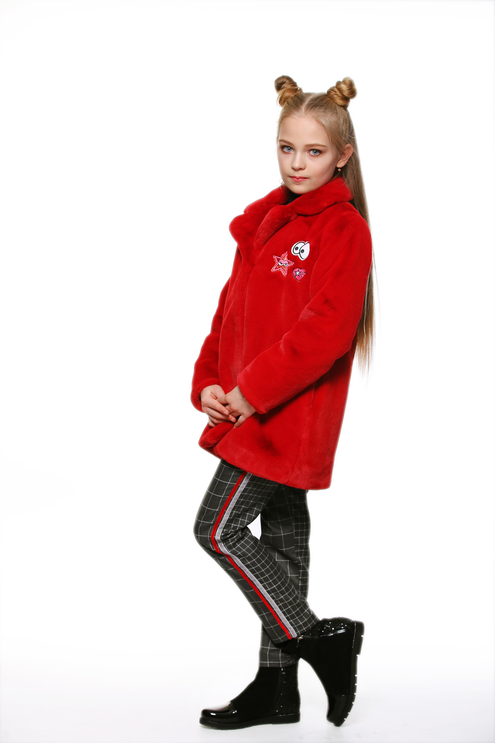 

Шубка с блестящими аппликациями Lukas Kids 158 красный(9115)