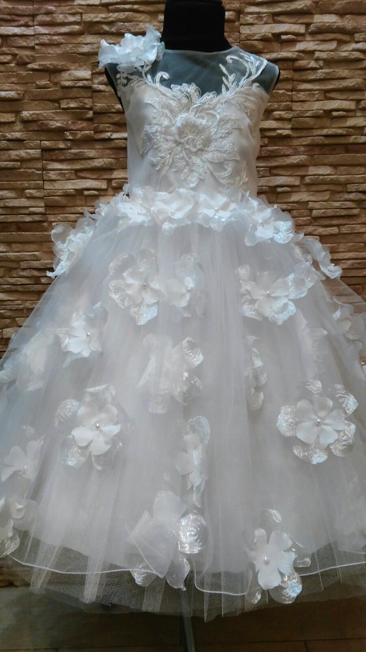 

Платье детское нарядное с 3Д цветами на 6-8 лет рост 110-130 см белое