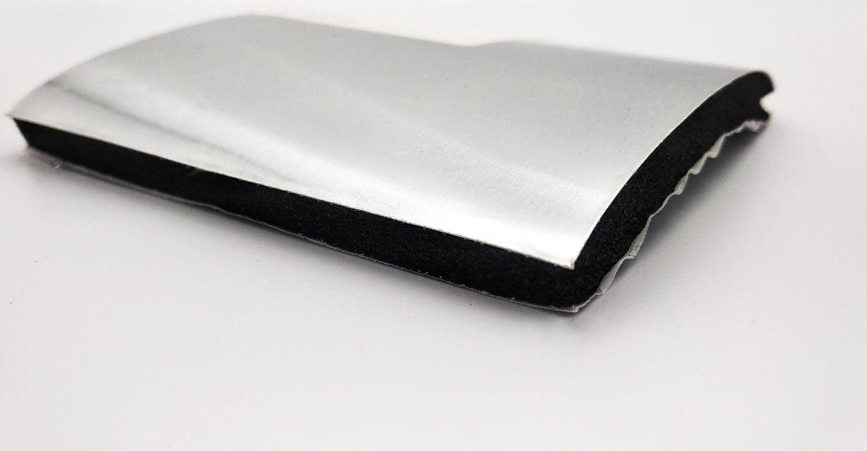 

Самоклеящийся каучук с покрытием Alufoam RC AlPlast 19 мм*100 см*10 м