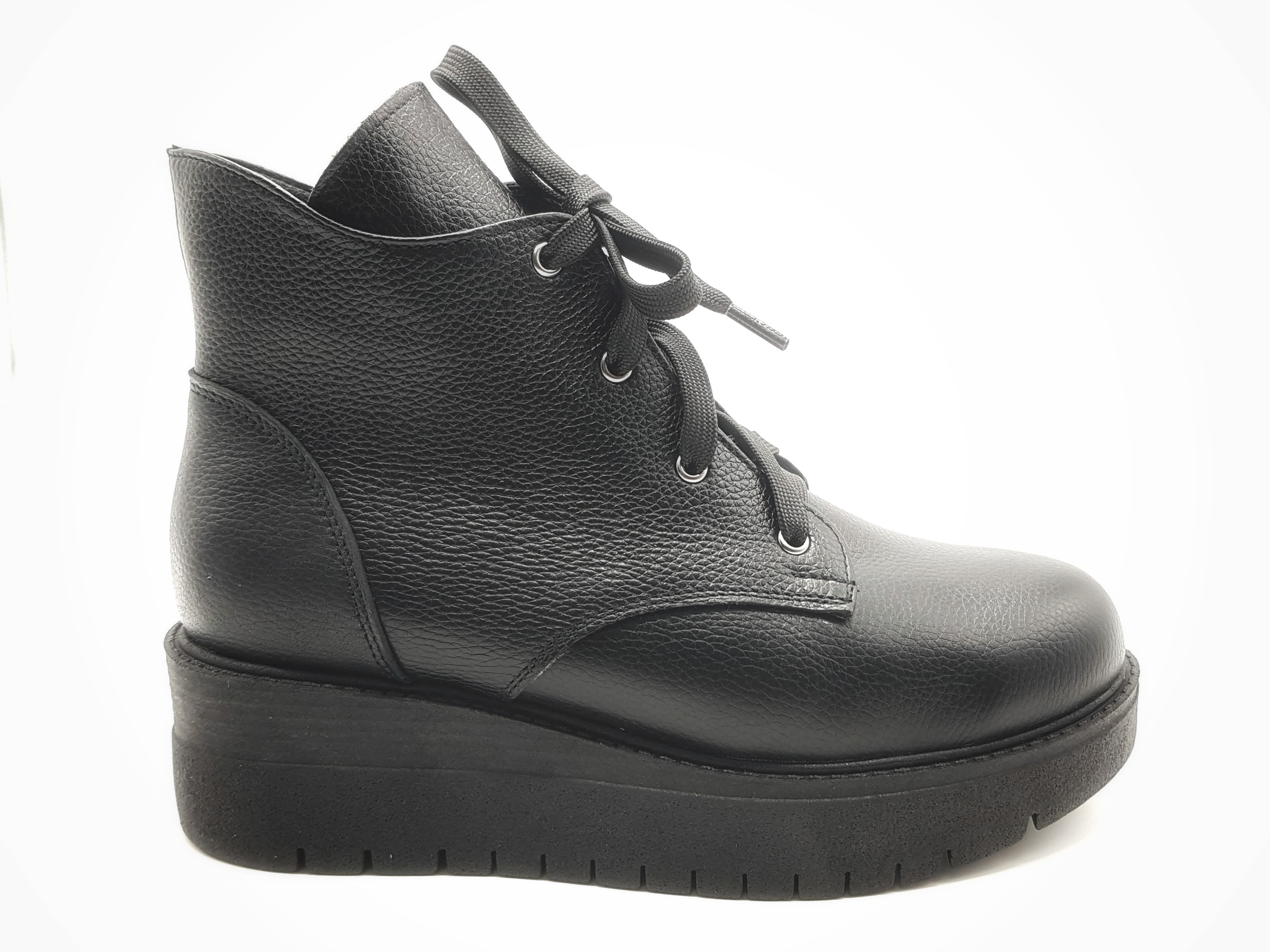 

Ботинки женские Foot Step зимние черные кожаные FS-17-2 41(р)
