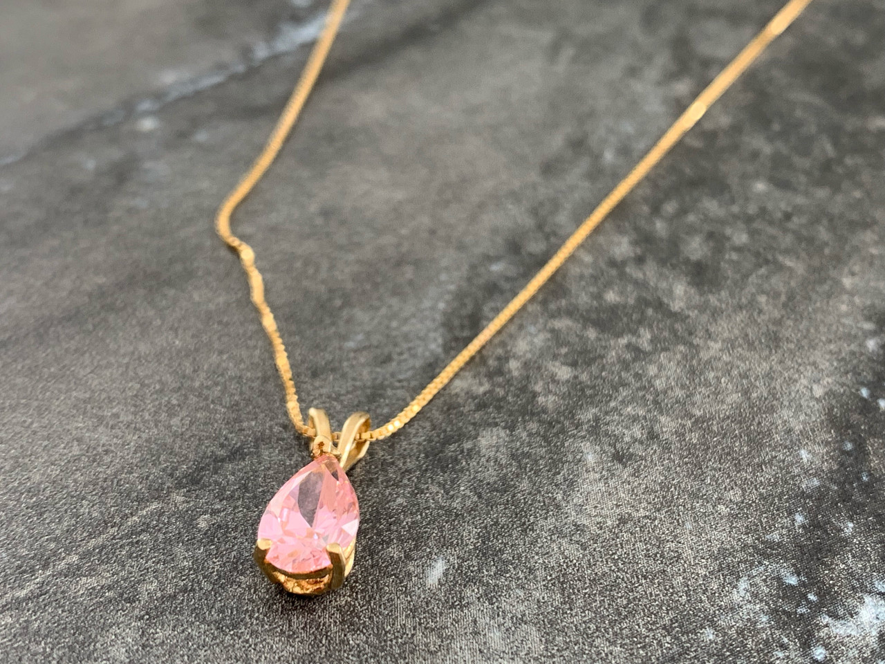 

Золотой Кулон С Цепочкой С Морганитом Sky Jewelry 0326