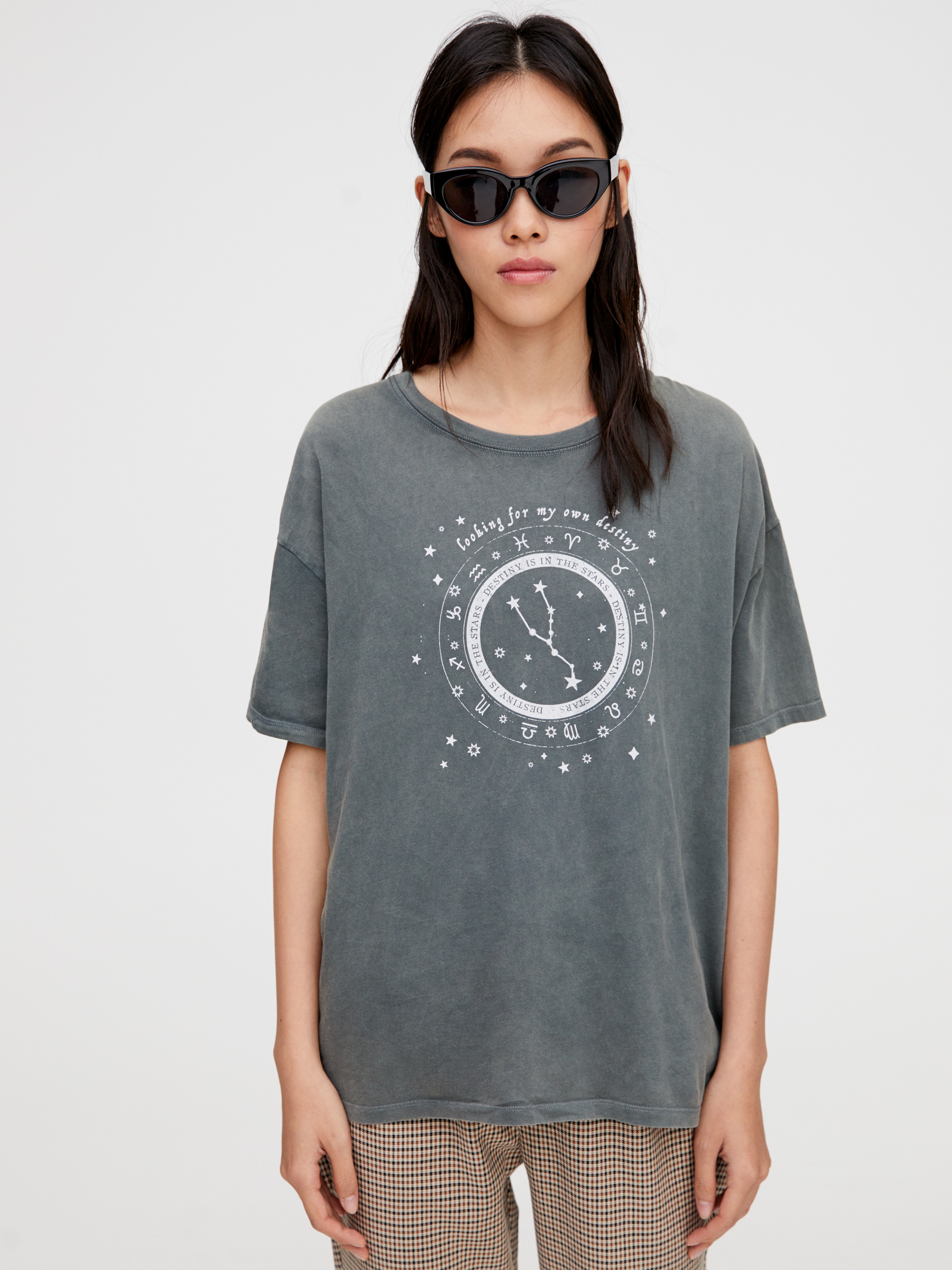 

Футболка Pull & Bear 5247/370/807  Хаки, Футболка Pull & Bear 5247/370/807 M Хаки
