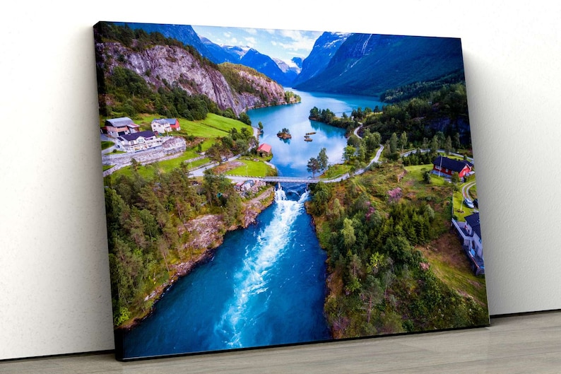 

Картина на холсте Горная река51x34 см (348)