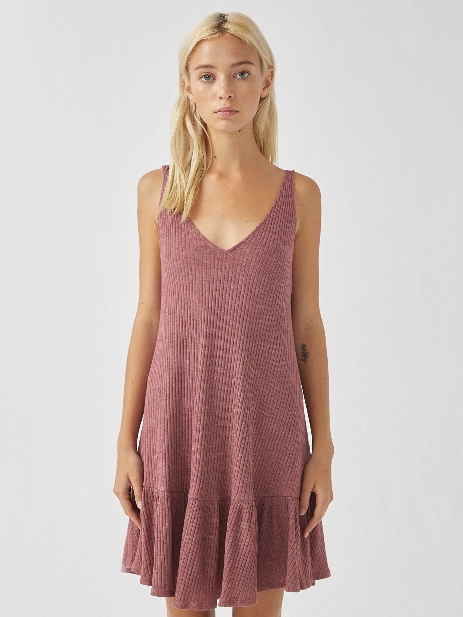 

Платье Pull & Bear 9394/301/651  Розовое, Платье Pull & Bear 9394/301/651 S Розовое