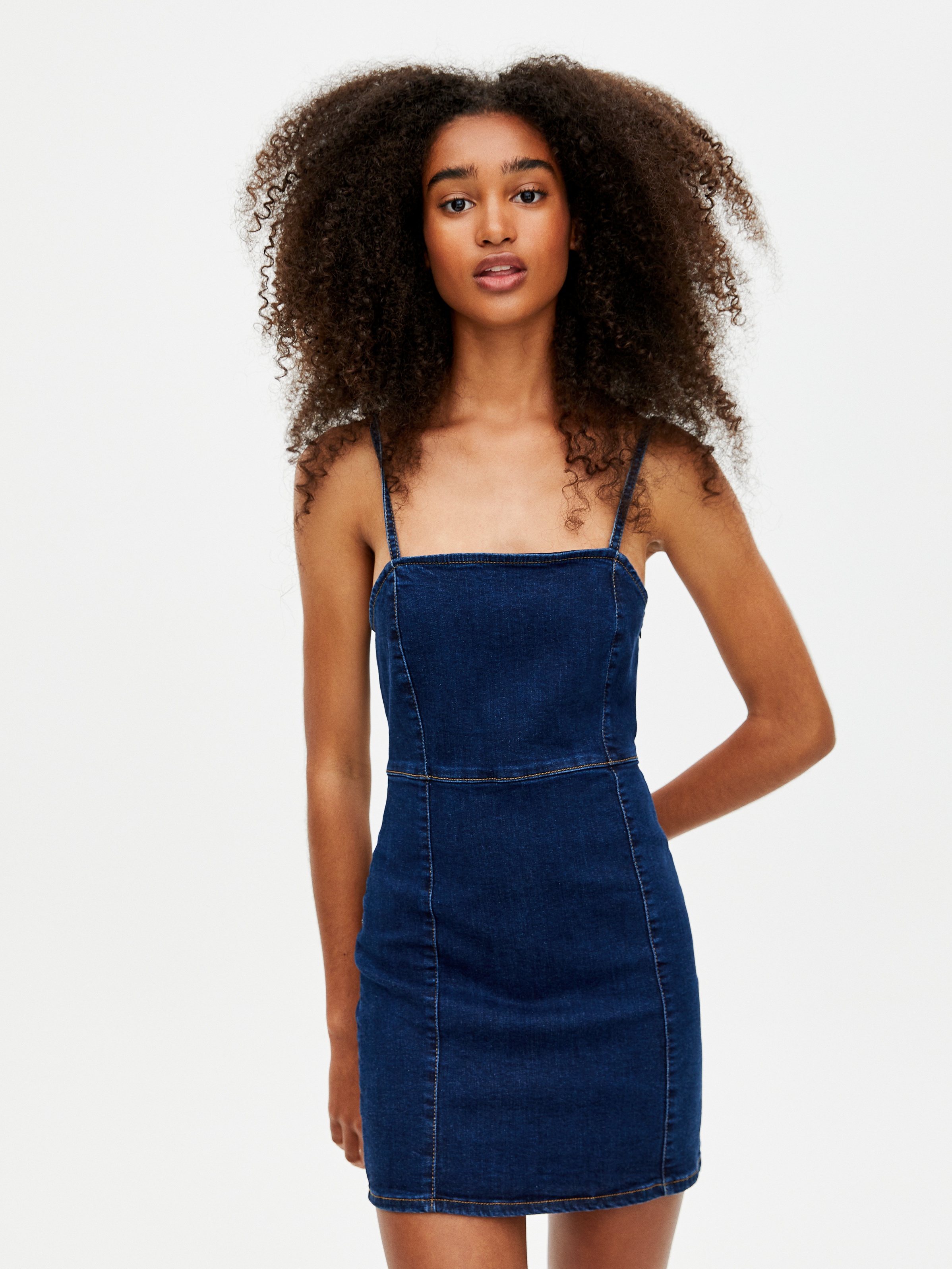 

Сарафан джинсовый Pull & Bear 9396/354/400 ХS Синий