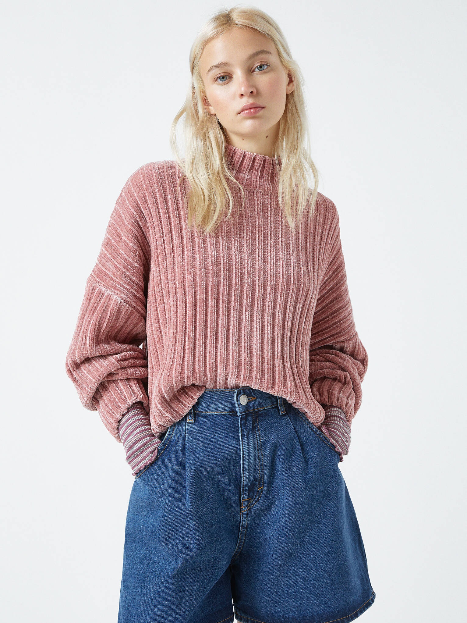 

Свитер Pull & Bear 9553/336/645 L Пудровый с розовым