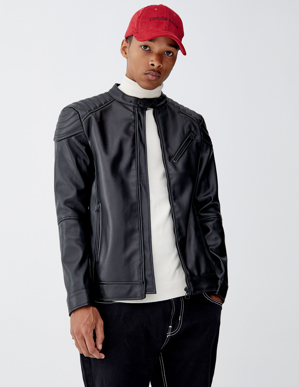 

Куртка PULL & BEAR М0115860 (5711/522/800) цвет черный, Куртка PULL & BEAR М0115860 (5711/522/800) цвет черный L