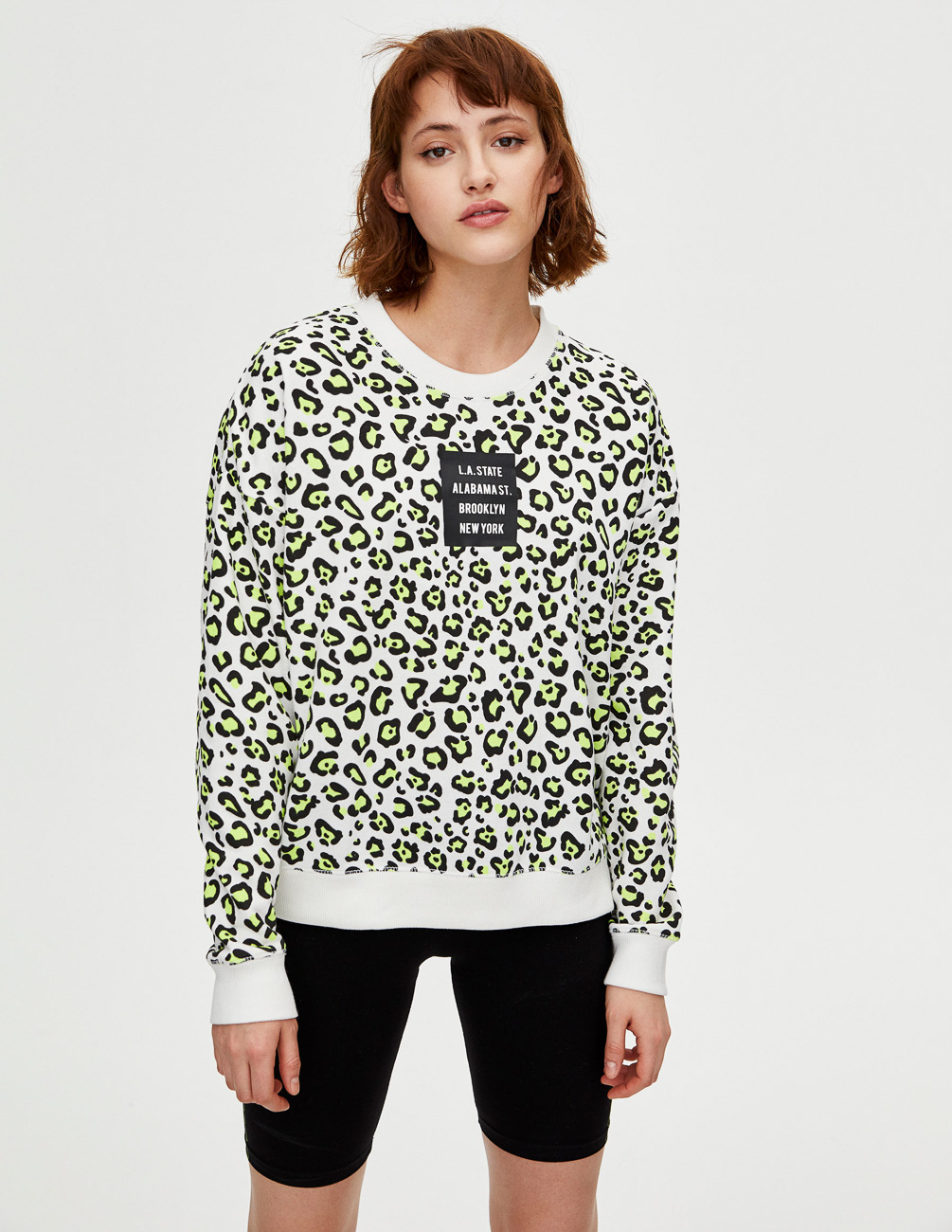 

Свитшот PULL & BEAR Ж1077980 (5590/361/805) цвет белый XS