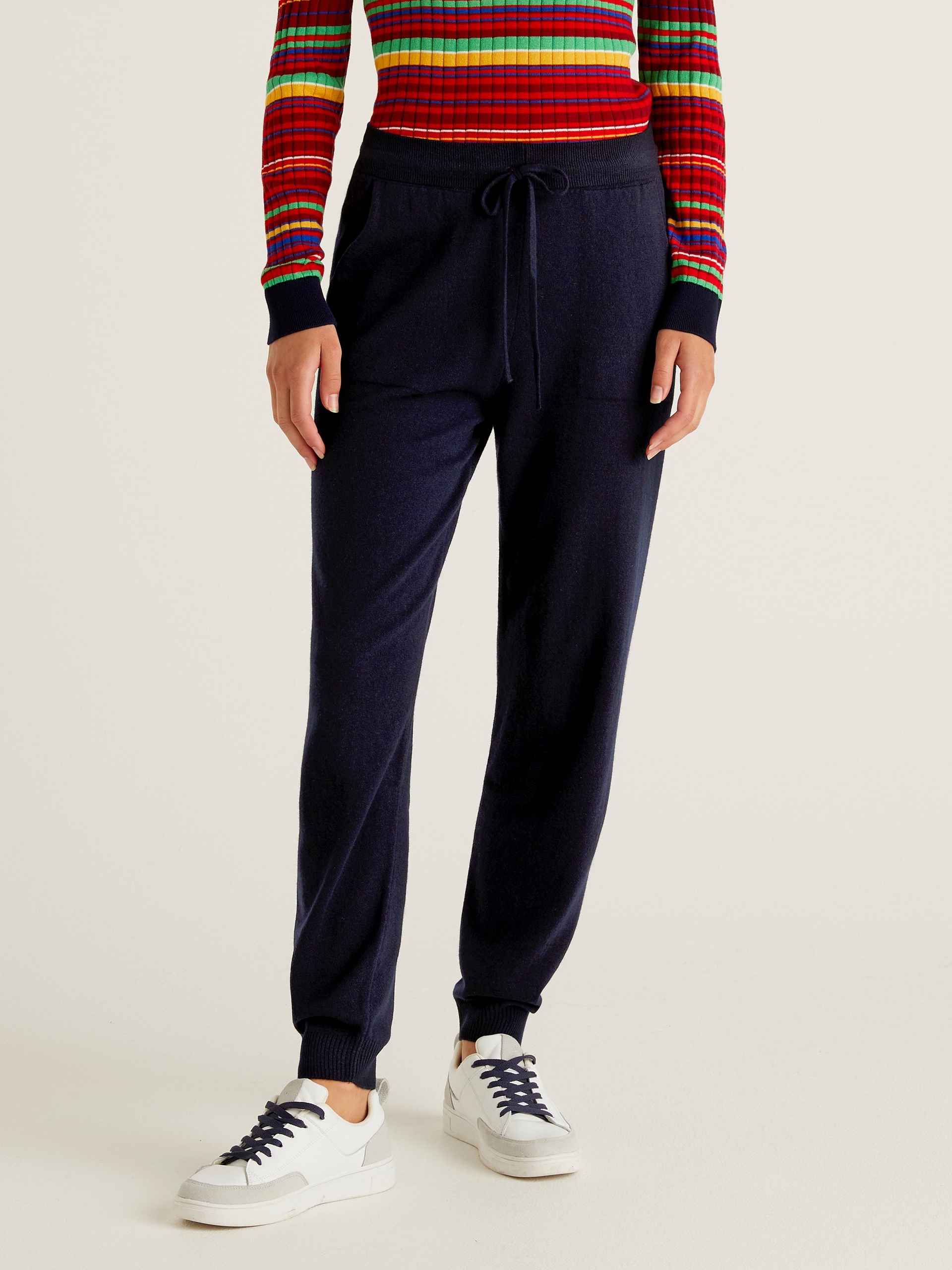 

Спортивные штаны United Colors of Benetton 1035P0107-66U, Спортивные штаны United Colors of Benetton 1035P0107-66U XS