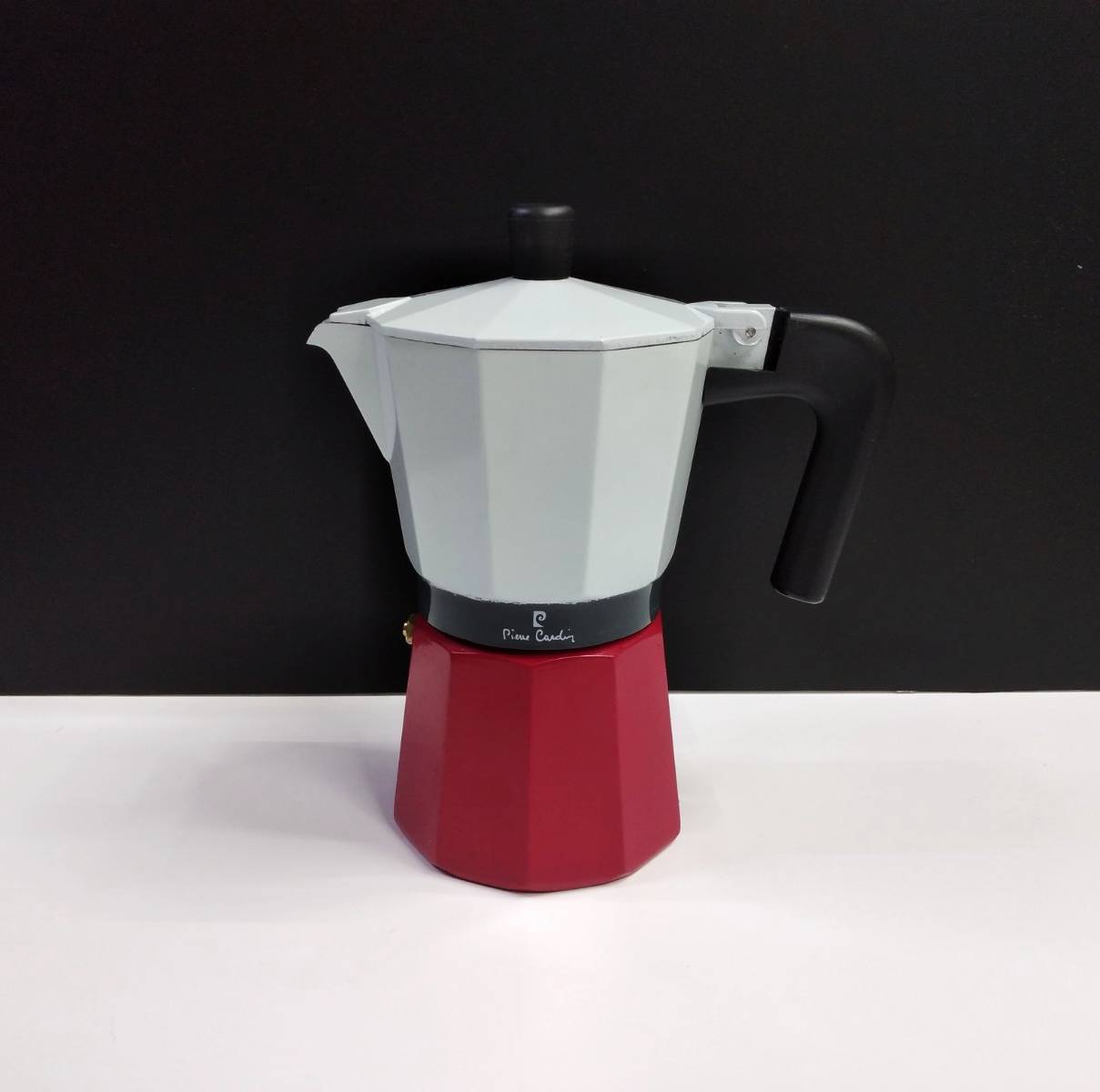 

Кавоварка 300 мл Bergner (8250-PC)