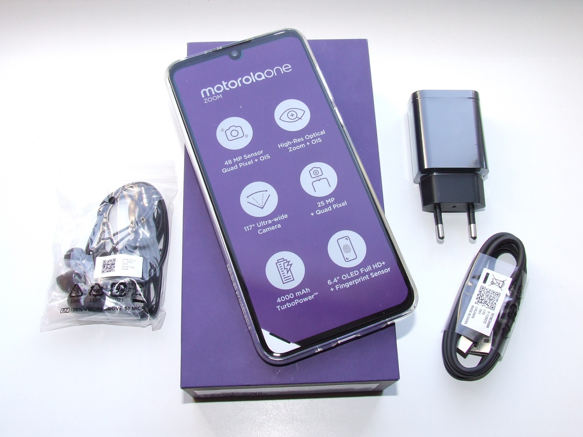 

Смартфон Motorola One Zoom 4/128Gb XT2010-1 Grey