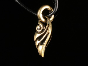 

Амулет кулон Крыло Валькирии - сила Вдохновения Semantic Jewelry 2.5 x 2.5 x 0.5 см