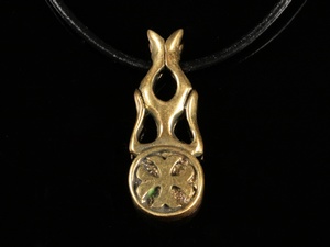 

Амулет кулон Тэнмэлт - сила Трансформации Semantic Jewelry 2.5 x 2.5 x 0.5 см