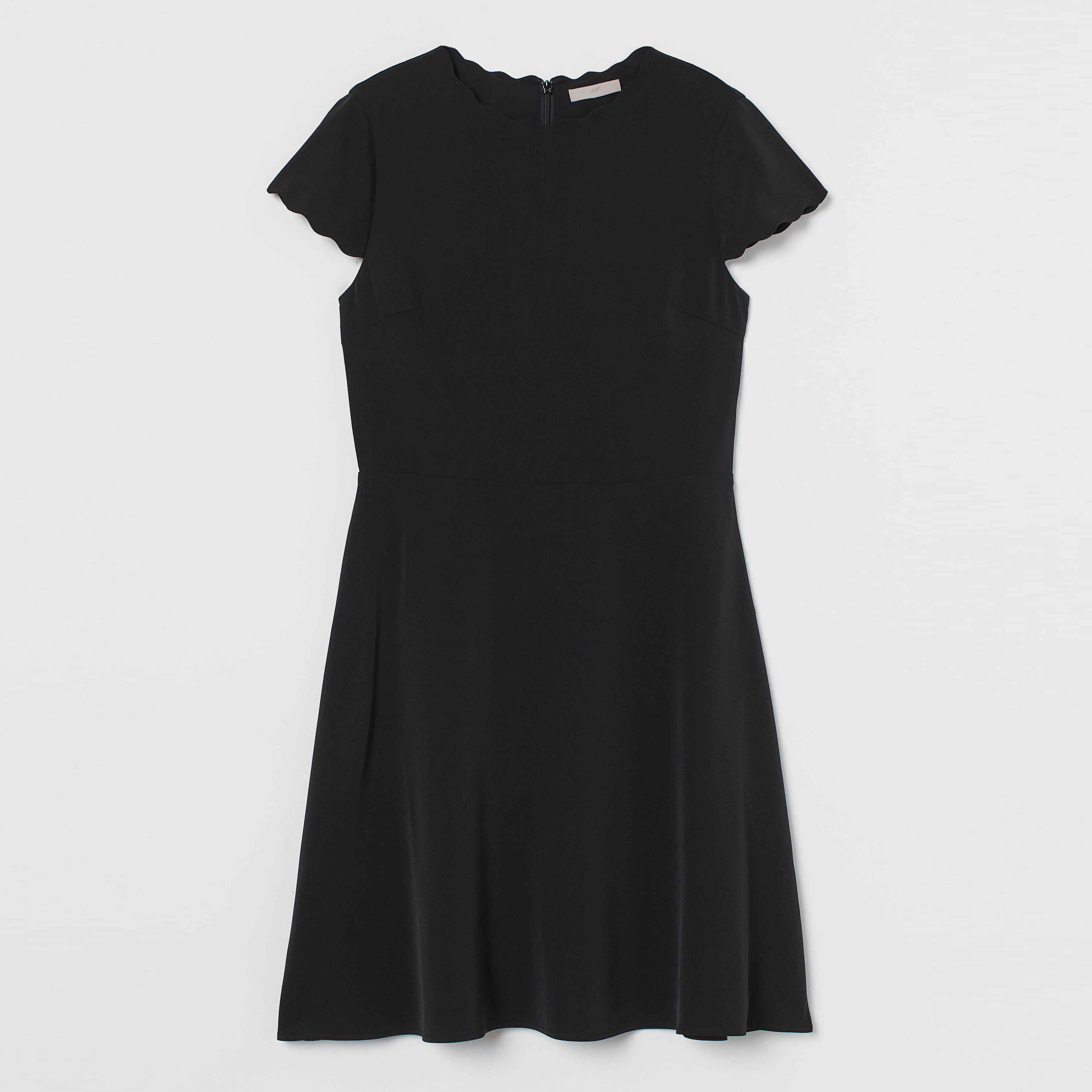 Акція на Сукня-футболка міні літня жіноча H&M 0954012 XS Чорна від Rozetka