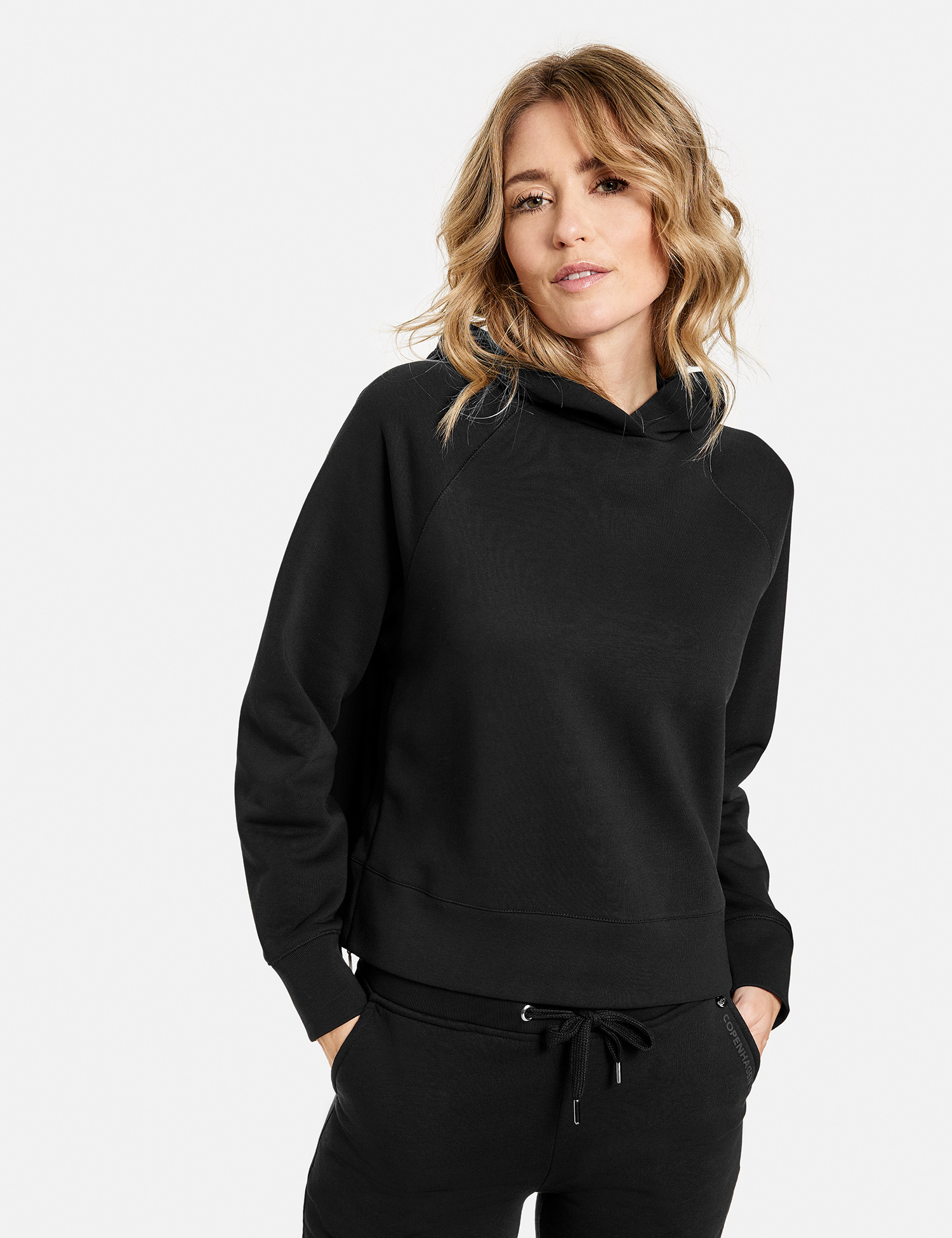 

Худи Gerry Weber  Черное 570086.44039, Худи Gerry Weber 38 Черное 570086.44039